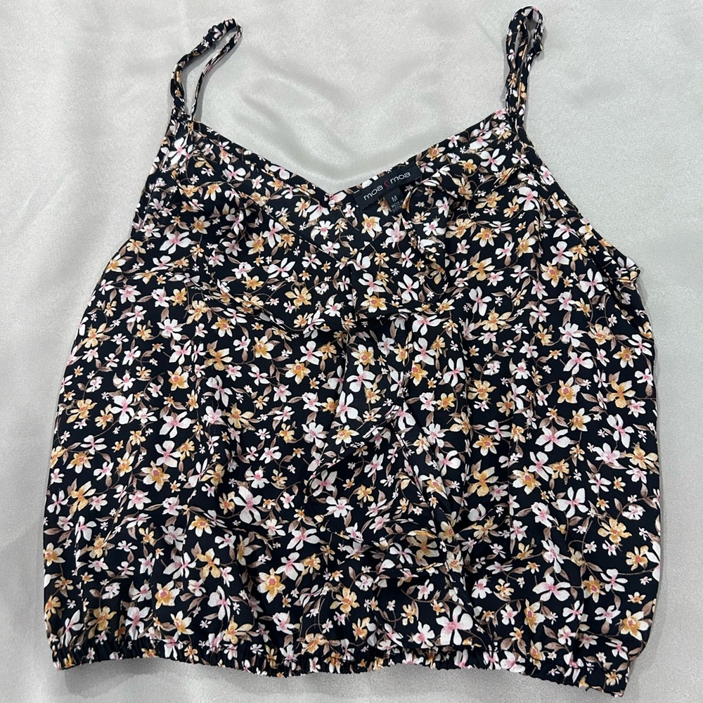 Blouse with flowers